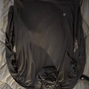 Lululemon long sleeve with hoodie